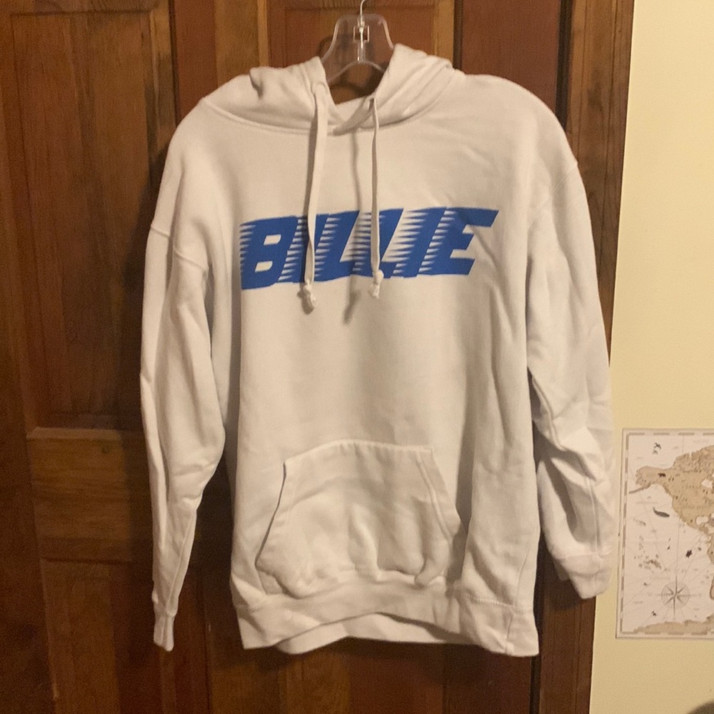 BILLIE EILISH sweatshirt for women. Medium. Fits xs-m woman size. SOFT MATERIAL